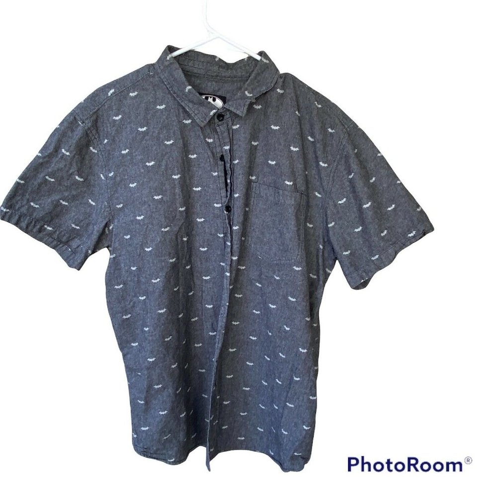 Batman DC Comics Shirt Men’s XL Button Up Short Sleeve Gray All Over Print